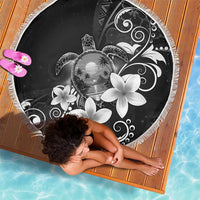 Hawaii Honu Beach Blanket Polynesian Curves Plumeria Grayscale - Polynesian Pride