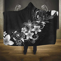 Hawaii Honu Hooded Blanket Polynesian Curves Plumeria Grayscale - Polynesian Pride