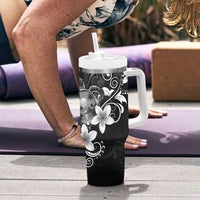 Hawaii Honu Tumbler With Handle Polynesian Curves Plumeria Grayscale - Polynesian Pride
