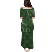 Hawaiian Quilt Family Matching Puletasi and Hawaiian Shirt Pele Hair Hinahina Lei Green Version