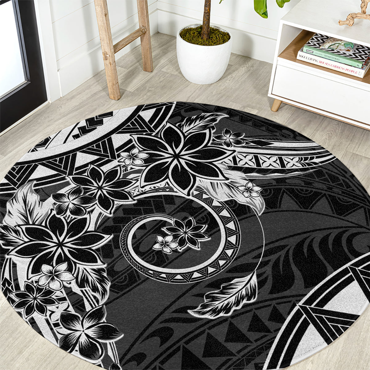 Polynesian Pattern With Plumeria Flowers Round Carpet Black