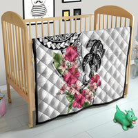 White Polynesian Hammerhead Shark Tribal Pattern Quilt