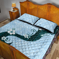 Polynesia Hibiscus Quilt Bed Set Sky Blue Curve Motif - Polynesian Pride