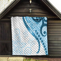 Blue Polynesian Tribal Turtle Floral Pattern Quilt