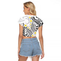 Plumeria With White Polynesian Tattoo Pattern Raglan Cropped T Shirt