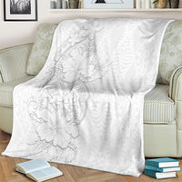 Tokelau White Sunday Blanket Elegant Hibiscus Polynesian Tribal Pattern