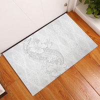 Tokelau White Sunday Rubber Doormat Elegant Hibiscus Polynesian Tribal Pattern