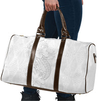 Tokelau White Sunday Travel Bag Elegant Hibiscus Polynesian Tribal Pattern