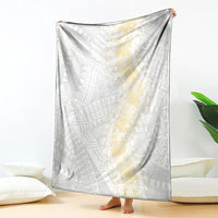 Niue White Sunday Blanket Niuean Hiapo With Puakenikeni Lei