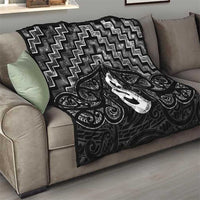 New Zealand Maori Quilt Poutama Manaia Black Paua Shell