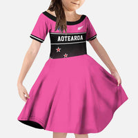 Custom New Zealand Women Cricket Family Matching Mermaid Dress and Hawaiian Shirt Pink Simple Style LT05 Daughter's Dress Pink - Polynesian Pride