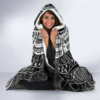 New Zealand Morepork Hooded Blanket Maori Pattern Black