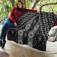 New Zealand Aotearoa Quilt Black Poutama With Taniko Pattern LT05
