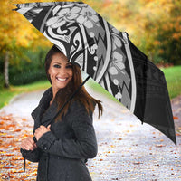 Polynesian Women's Day Umbrella Black Hibiscus Flowers With Polynesian Pattern