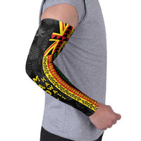 Hawaii Maoli Spirit Arm Sleeves Kakau Pattern With Flower Lei - Polynesian Pride