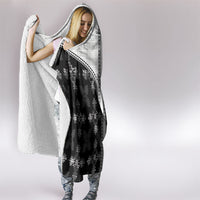 Black Hawaii Paniolo Quilt Motif Hooded Blanket