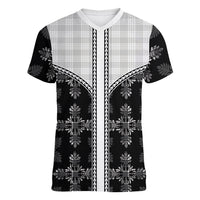 Black Hawaii Paniolo Quilt Motif Women V-Neck T-Shirt