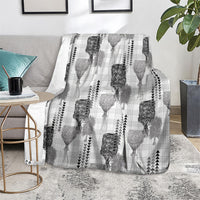 Aloha Hawaii Vintage Kahili Pa'a Lima Blanket Palaka Print Hinahina