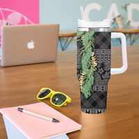 Hawai'i Paniolo Maile Twisted Lei Tumbler With Handle Obsidian Black