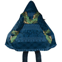 Hawai'i Paniolo Maile Twisted Lei Cloak Cobalt Blue