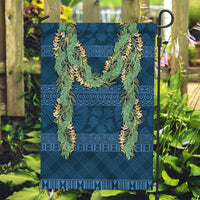 Hawai'i Paniolo Maile Twisted Lei Garden Flag Cobalt Blue