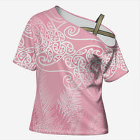 Aotearoa Maori Koru Curves Cross Shoulder Shirt Silver Ferns - Rose Pink LT7 Female Pink - Polynesian Pride