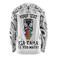 personalised-kia-kaha-te-reo-maori-long-sleeve-shirt-hei-tiki-mix-koru-white