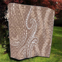 Polynesia Plumeria Lei Quilt Beige Curves Motif