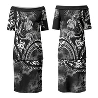 Aloha Hawaii Turtles Floral Family Matching Puletasi and Hawaiian Shirt Obsidian Glaze LT7 Mom's Dress Black - Polynesian Pride