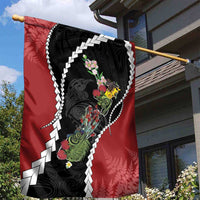 New Zealand Christmas Garden Flag Flora Map with Birds - Polynesian Pride