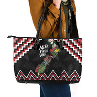 New Zealand Christmas Taniko Poutama Leather Tote Bag Flora Map with Birds - Polynesian Pride