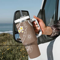 Polynesia Tribal Tumbler With Handle Mocha Plumeria Tentacles
