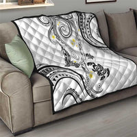 Polynesia Tribal Quilt White Plumeria Tentacles