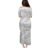 White Sunday Lotu Tamaiti Puletasi Polynesian Wave Pastel Gray - Polynesian Pride