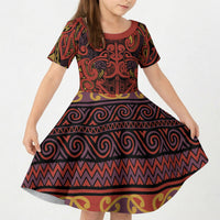Aotearoa Iwi Rongowhakaata Kid Short Sleeve Dress Maori Wharenui House Tribal Pattern LT9 KID Brick Red - Polynesian Pride