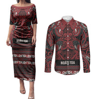 Aotearoa Iwi Ngati Toa Couples Matching Puletasi and Long Sleeve Button Shirt Maori Wharenui House Tribal Pattern LT9 Dark Red - Polynesian Pride