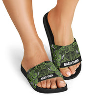 Aotearoa Iwi Ngāti Tama ki Taranaki Trust Slide Sandals Maori Wharenui House Tribal Pattern LT9 - Polynesian Pride