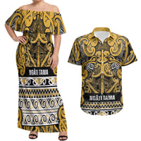 Aotearoa Iwi Ngāti Tama ki Te Waipounamu Trust Couples Matching Off Shoulder Maxi Dress and Hawaiian Shirt Maori Wharenui House Tribal Pattern LT9 Gold - Polynesian Pride
