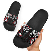 Red Aotearoa Tukutuku Manawa Tapu Slide Sandals Ta Moko Toi Maori - Polynesian Pride