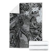 Pacific Beauty Girl Blanket Black Polyneisan Tribal Vintage Motif