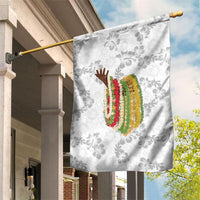 Hawaii Lei Kamehameha Garden Flag Ke'oke'o Seamless Pattern Hibiscus Flower