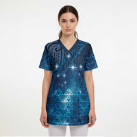 New Zealand Matariki Scrub Top Taniko Aramoana With Maori Galaxy Sky Night - Polynesian Pride
