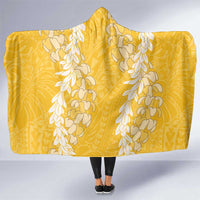 Puakenikeni and Maile Lei Hooded Blanket Gold Double Strand Lei