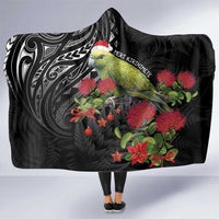 Meri Kirihimete Kakapo Hooded Blanket Black Silver Fern Christmas Vibe LT9 One Size Black - Polynesian Pride