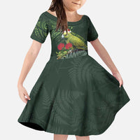 Meri Kirihimete Kakapo Family Matching Tank Maxi Dress and Hawaiian Shirt Green Silver Fern Christmas Vibe LT9 Daughter's Dress Green - Polynesian Pride