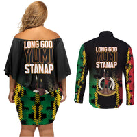 Vanuatu 46th Year Anniversary Couples Matching Off Shoulder Short Dress and Long Sleeve Button Shirt Tamtam Slit Drums Long God Yumi Stanap LT9 - Polynesian Pride