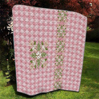 Akala Hamele Hawai'i Palaka Squares Maile Leaf Quilt Flowers Hawaiian Quilt Patterns