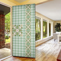 Liko Kukui Hawai'i Palaka Squares Maile Leaf Door Cover Flowers Hawaiian Quilt Patterns