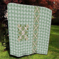 Liko Kukui Hawai'i Palaka Squares Maile Leaf Quilt Flowers Hawaiian Quilt Patterns