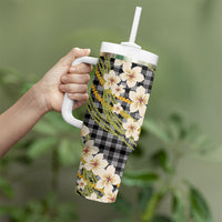 Ele'ele Hawai'i Palaka Plumeria Tumbler With Handle Puakenikeni and Maile Lei